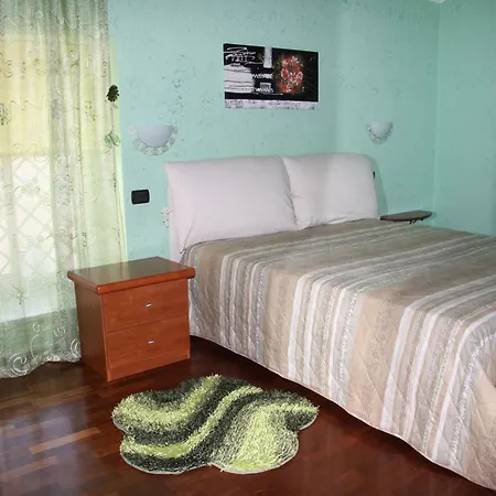 ベッド・アンド・ブレックファスト Sole&luna 3*